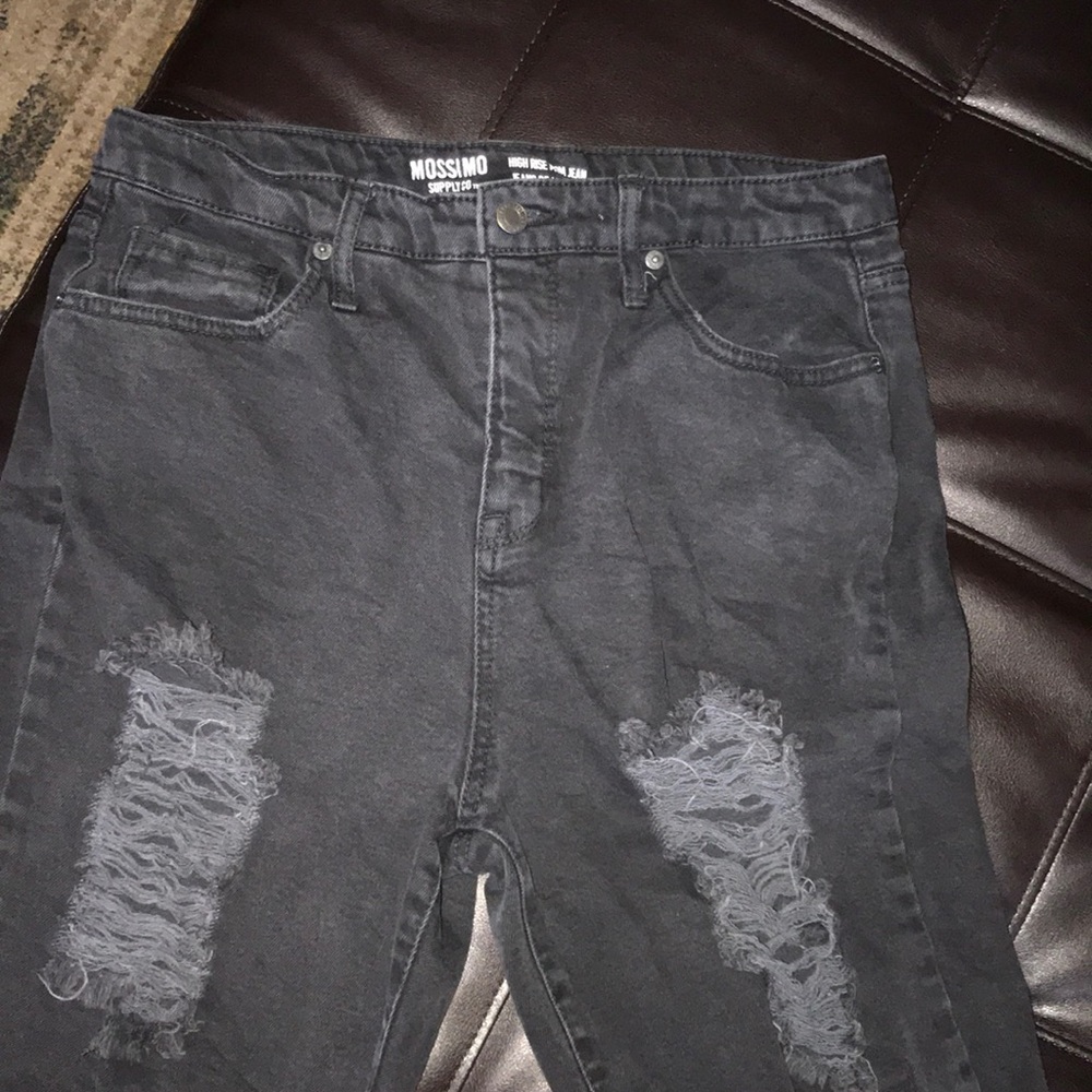 Black high wasted ripped jeans